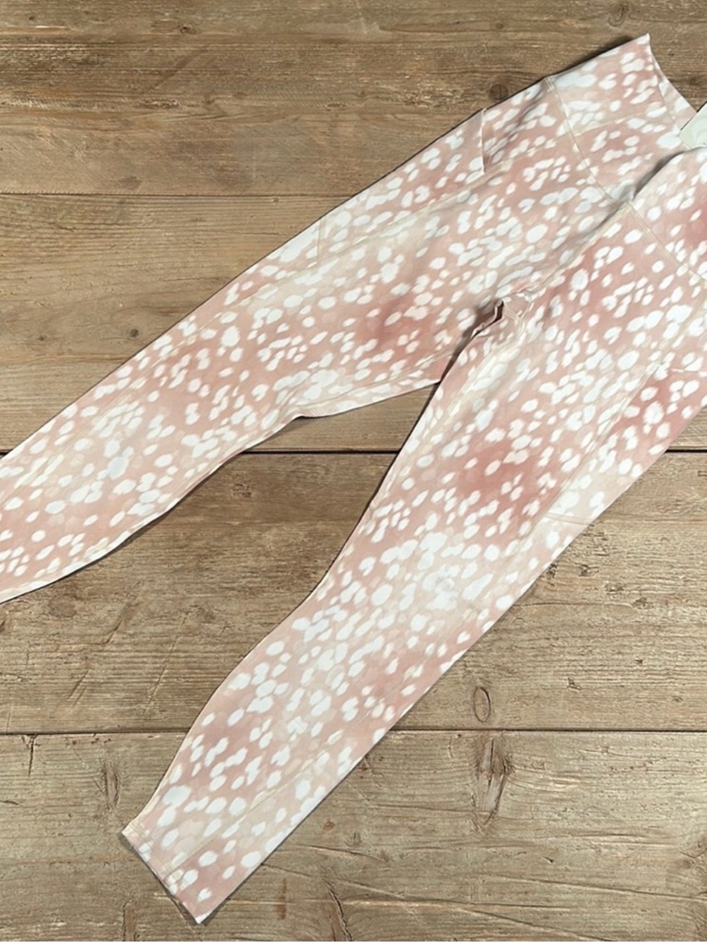 Fabletics PureLuxe High-Waisted Pocket 7/8 Leggings -SPOTTED DOE (24”) nwot